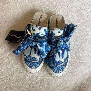 Farm Rio slip on sneakers size 9